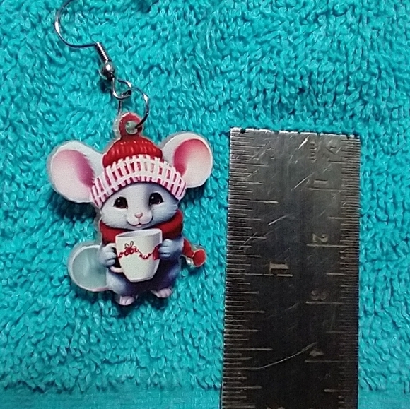 Cute mouse with coffee cup wire dangle earrings white red pink - Picture 2 of 3